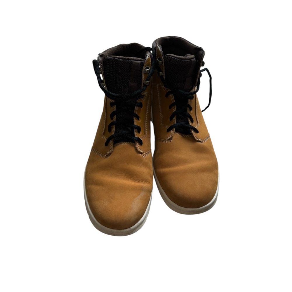 Timberland Tan and Black Boots Durable Lace-Up Design